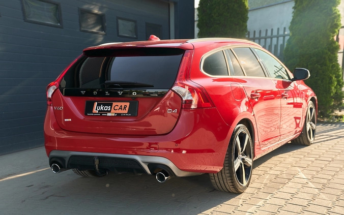 Volvo V60 cena 75900 przebieg: 163000, rok produkcji 2018 z Piotrków Kujawski małe 781